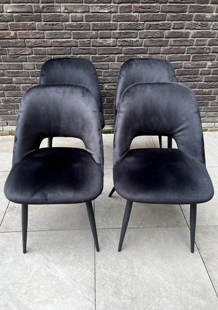 Set van 4 zwarte velvet eetkamerstoelen – in goede staat, Huis en Inrichting, Stoelen, Gebruikt, Vier, Stof, Zwart, Ophalen of Verzenden