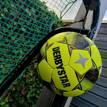 Derbystar Voetbal - Topkwaliteit! beschikbaar voor biedingen