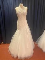 Nieuwe troiwjurk met glitters Maat 42,44,46,48, Ophalen, Zo goed als nieuw, Wit, Trouwjurk