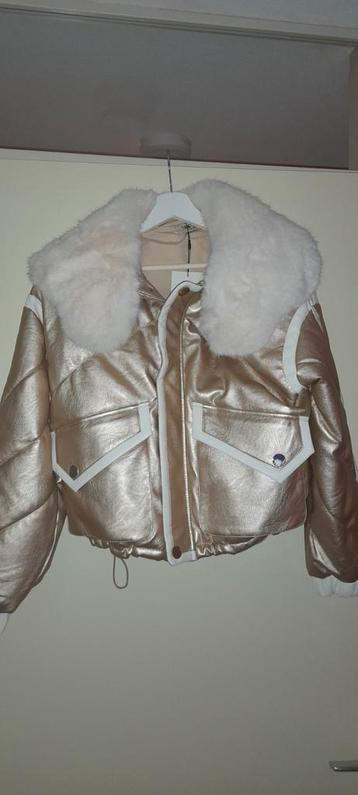Leuke, korte winterjas van het merk Softy Nieuw! beschikbaar voor biedingen