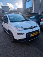 Fiat Panda 1.0 70pk Hybrid 2022 S&S | CarPlay | Nieuwstaat |, Voorwielaandrijving, Stof, 40 €/maand, Zwart