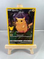 Pikachu 005/025 Full Art Pokemon Celebrations, Ophalen of Verzenden, Zo goed als nieuw, Losse kaart