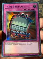 Yu-Gi-Oh! Toon Briefcase DLCS 1st Edition !, Ophalen of Verzenden, Zo goed als nieuw, Losse kaart, Foil