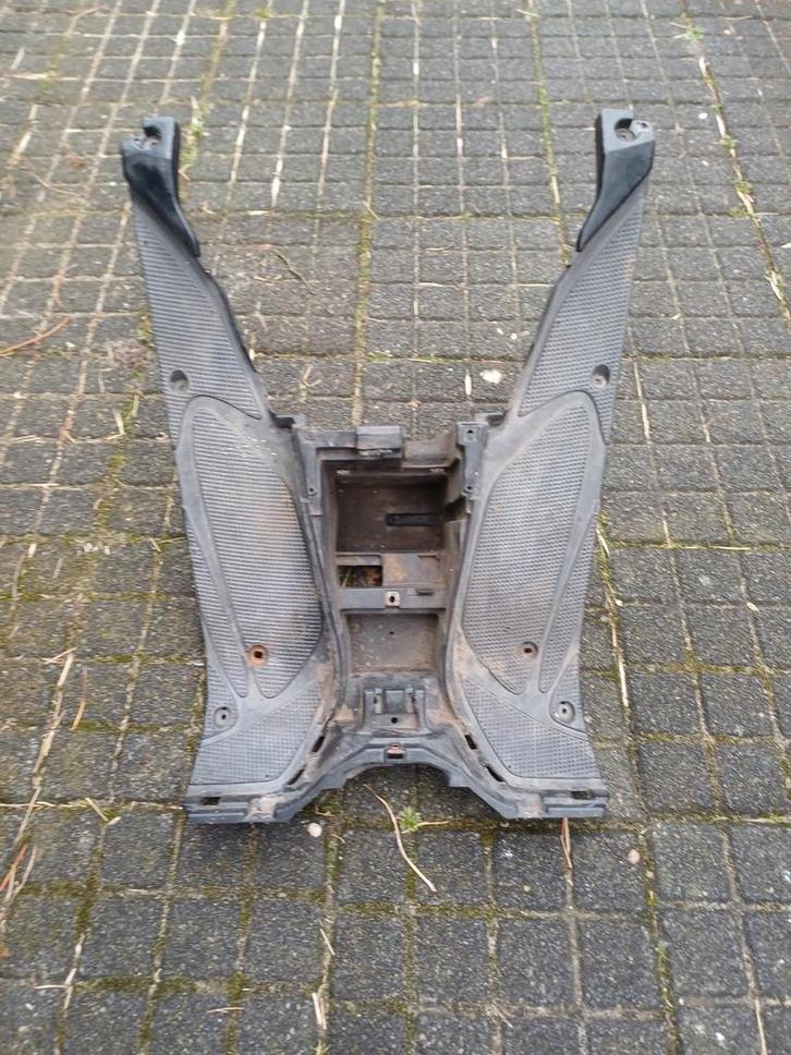 Treeplank Yamaha Aerox, Fietsen en Brommers, Brommeronderdelen | Scooters, Gebruikt, Overige merken, Kap, Ophalen of Verzenden