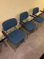 3 gispen stoelen met armleuningen €60,00., Huis en Inrichting, Stoelen, Ophalen, Gebruikt, Blauw, Drie