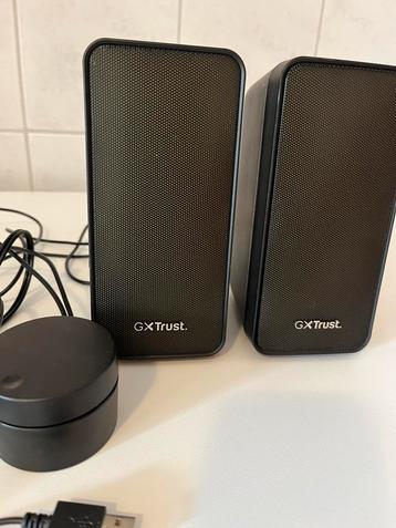 Speakers set beschikbaar voor biedingen