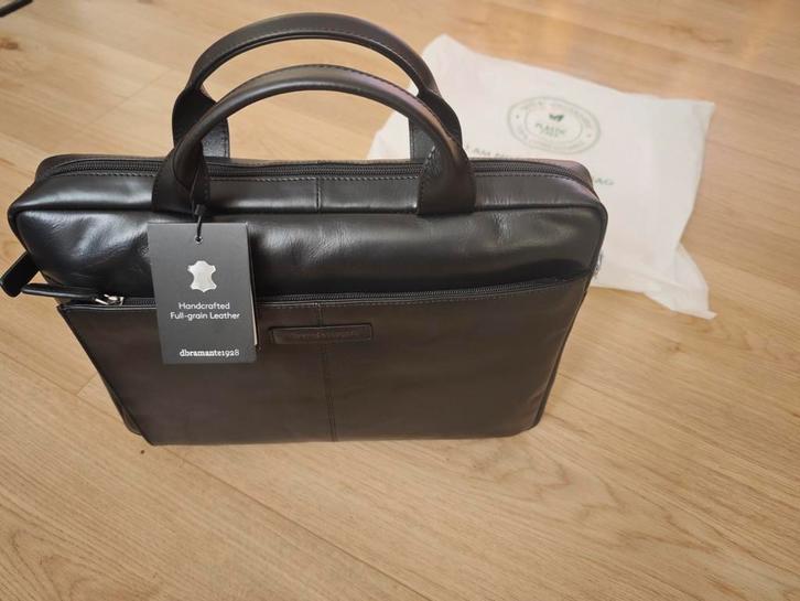 Nieuw - Dbramante1928 Amalienborg Volnerfleer Laptoptas, Computers en Software, Laptoptassen, Nieuw, Aktetas, 15 inch, Ophalen of Verzenden