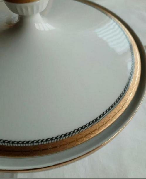Kronester Bavaria Petra witte terrine schaal gouden biesjes, Antiek en Kunst, Antiek | Servies los, Ophalen of Verzenden