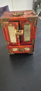 Antiek houten sieradendoosje met jade inleg, Ophalen, Gebruikt, Decoratie
