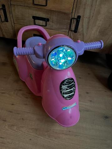 Kinder scooter roze met licht en geluid! beschikbaar voor biedingen