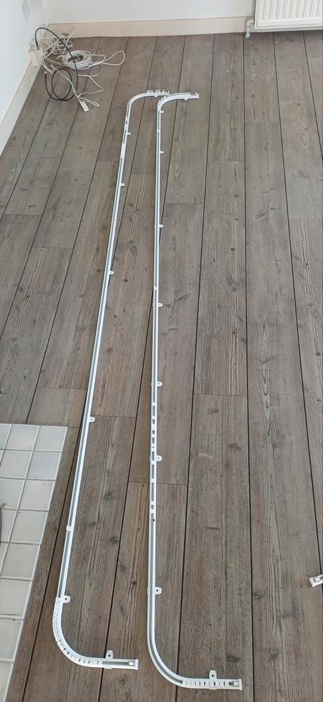 2x Gordijnrails 280cm met bocht t.e.a.b.- moet snel weg!, Huis en Inrichting, Stoffering | Gordijnen en Lamellen, Zo goed als nieuw