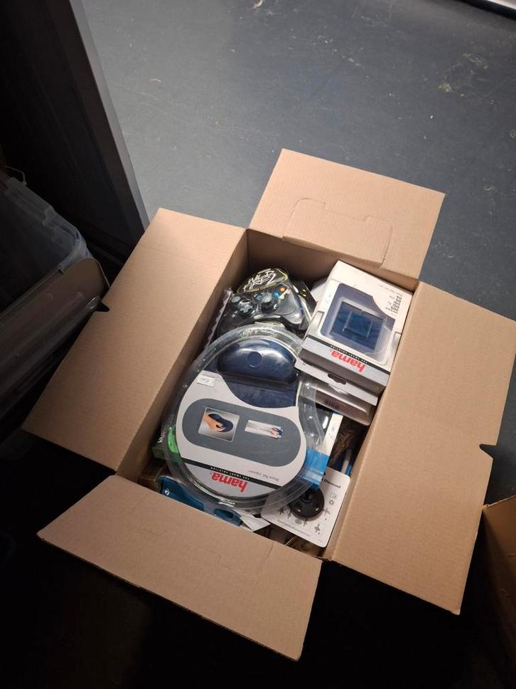 Rommelmarkt: 4 dozen vol nieuwe spullen!, Diversen, Rommelmarktspullen, Ophalen of Verzenden
