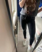 Zwarte low waist skinny jeans Bershka maat 34, Zwart, Zo goed als nieuw, W27 (confectie 34) of kleiner, Bershka