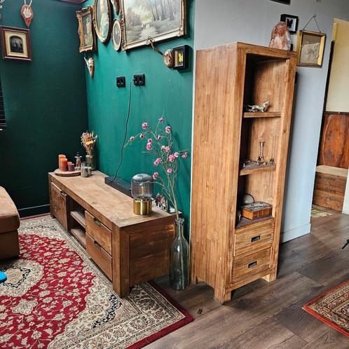 Tv meubel met bijbehorende boekenkast. Dit weekend opahlen!, Huis en Inrichting, Kasten | Televisiemeubels, Gebruikt, 25 tot 50 cm