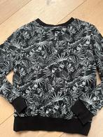 Zwarte trui met bladeren print maat 140, Ophalen of Verzenden, Zo goed als nieuw, Jongen of Meisje