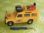 Camel Trophy Land Rover van Burago 1:24, Hobby en Vrije tijd, Ophalen of Verzenden, Zo goed als nieuw, Auto, Bburago