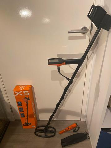 Quest X5 Metaaldetector + Pinpointer (Nieuwstaat) beschikbaar voor biedingen