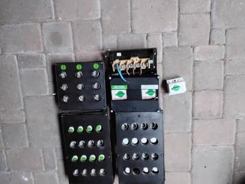 Groepenkast oud model beschikbaar voor biedingen
