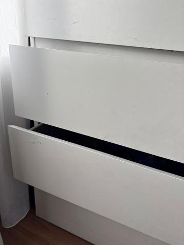 Gratis ophalen IKEA Malm Ladekast met Glasplaat - afbeelding 3
