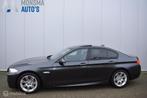 BMW 525d M-Sport Sophistograu ACC Schuifdak 4WS HUD HiFi Sta, Auto's, Automaat, Euro 5, Achterwielaandrijving, Gebruikt