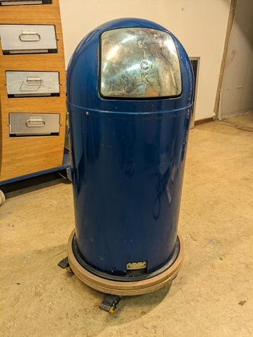 Wesco Kickboy op 5-wiels onderstel beschikbaar voor biedingen