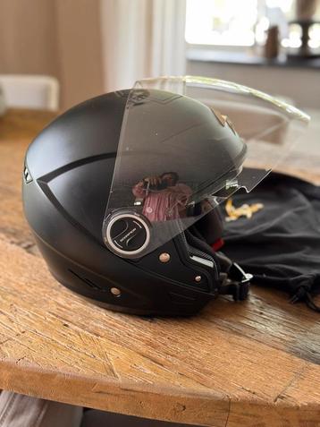 Scorpion helm beschikbaar voor biedingen
