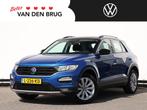 Volkswagen T-Roc 1.5 TSI Style 150PK | Navigatie | Trekhaak, Voorwielaandrijving, Stof, 4 cilinders, 150 pk