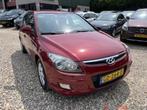 Hyundai i30 1.6i Dynamic BusinessAUTOMAAT,airco,P.sensoren, Gebruikt, 1591 cc, 14 km/l, I30