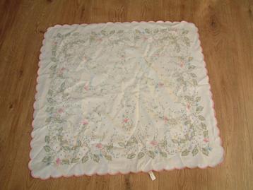 gaaf vintage tafel kleedje tafelkleed kleed ca 80 bij 80 cm beschikbaar voor biedingen