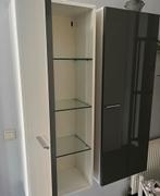 2 Grijze Kasten met Glazen Planken, Huis en Inrichting, Met plank(en), Minder dan 50 cm, Glas, 100 tot 150 cm