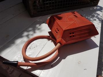 antieke voetpomp uit de jaren '50 met Art Deco motief €10 beschikbaar voor biedingen