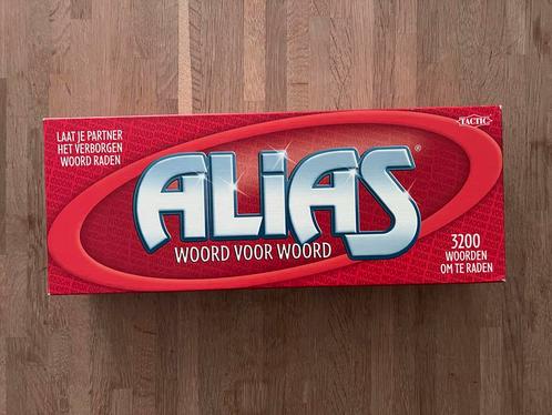 Alias Woord voor Woord Bordspel - kaarten nog in seal, Hobby en Vrije tijd, Gezelschapsspellen | Bordspellen, Nieuw, Drie of vier spelers