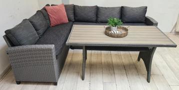 ‼️ prachtige Dining eetset wicker ‼️ beschikbaar voor biedingen