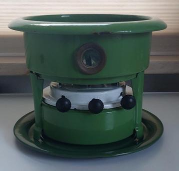 Groen vintage petroleum stel met onderschaal en rooster beschikbaar voor biedingen