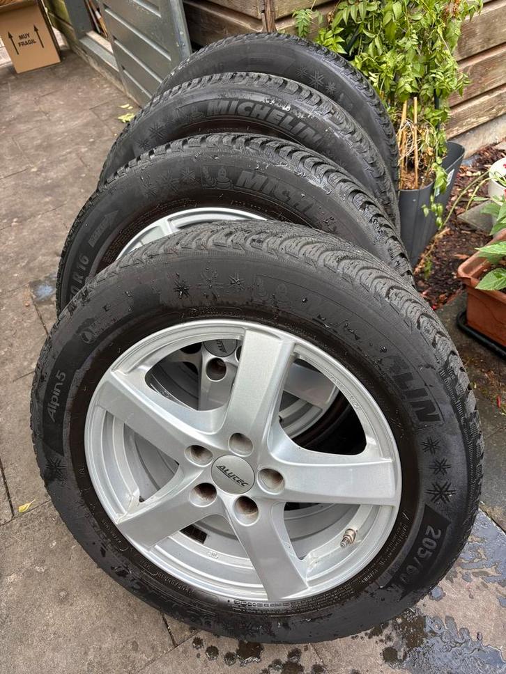 Alutec velgen + Michelin Alpin5 205/60 R16 96H winterbanden, Auto-onderdelen, Banden en Velgen, Banden en Velgen, Winterbanden
