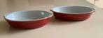 2 rode Emile Henry ovenschaaltjes 15 x 22cm., Ophalen of Verzenden, Zo goed als nieuw, Overige materialen