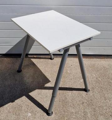 11 x Ikea Galant design bureaus kantoor tafels wit bureau beschikbaar voor biedingen