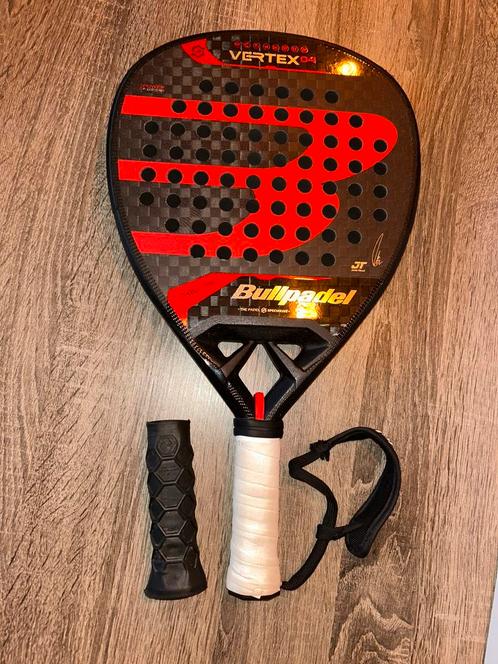 Bullpadel vertex 04, Sport en Fitness, Padel, Zo goed als nieuw, Padelracket, Verzenden