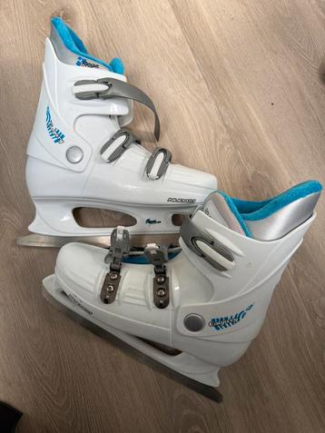 Nijdam kunstschaatsen maat 39 beschikbaar voor biedingen