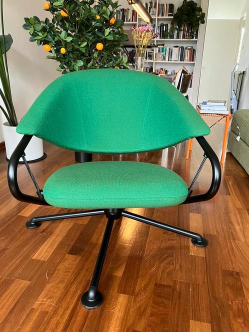 Vitra Citizen Lowback fauteuil, Huis en Inrichting, Fauteuils, Zo goed als nieuw, Metaal, Stof, 50 tot 75 cm, 75 tot 100 cm, Ophalen