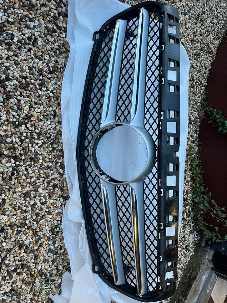 Mercedes a klasse ( w176 ) grill, Auto-onderdelen, Overige Auto-onderdelen, Mercedes-Benz, Gebruikt, Ophalen