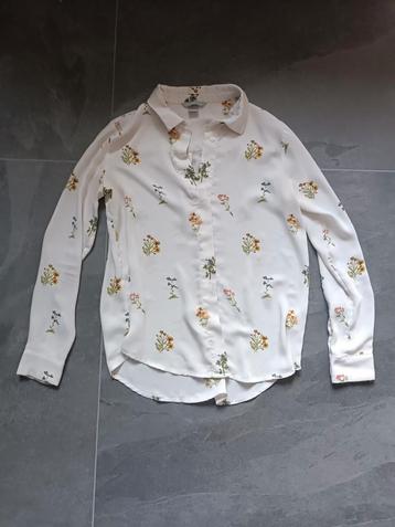 Bloemen blouse maat 36 beschikbaar voor biedingen