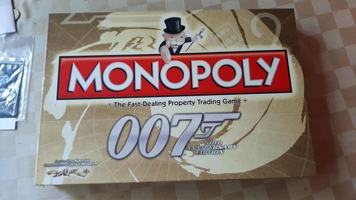 bordspel Monopoly James Bond 50th Monopolie anniversary 007, Hobby en Vrije tijd, Gezelschapsspellen | Bordspellen, Nieuw, Een of twee spelers
