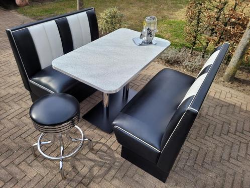 Bel Air 2 diner banken + tafel + barkruk sixties fifties, Huis en Inrichting, Complete eetkamers, Zo goed als nieuw, Ophalen