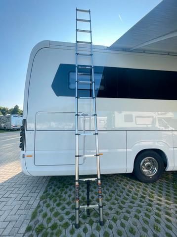 ** TELESCOPISCHE LADDER met HAKEN ** 5 meter ! ** NIEUW ** beschikbaar voor biedingen