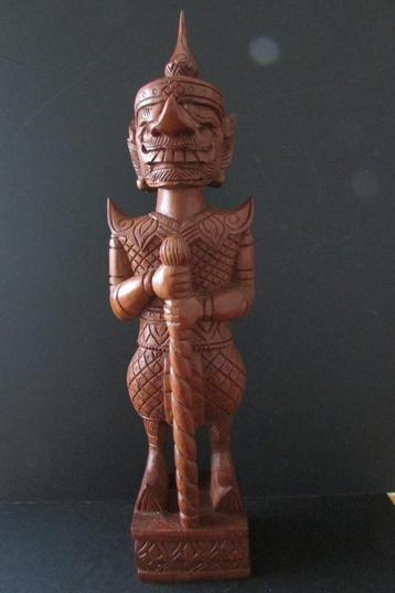 Indonesische poortwachter beeld beschikbaar voor biedingen