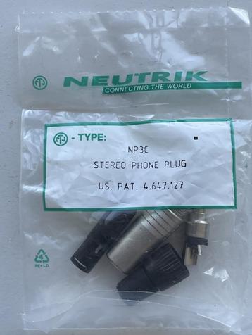 XLR en Jack 6mm pluggen beschikbaar voor biedingen