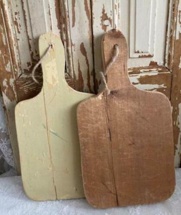 2x Brocante houten snijplanken - broodplanken - brood plank beschikbaar voor biedingen