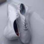 Nieuwe witte Salsa Bachata Tango schoenen! Suède zolen! M 43, Ophalen of Verzenden, Nieuw, Schoenen