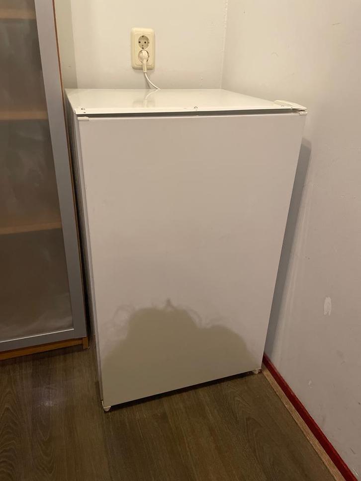 Inbouw koelkast, Huis en Inrichting, Keuken | Keukenelementen, Zo goed als nieuw, Minder dan 100 cm, 50 tot 100 cm, 50 tot 75 cm
